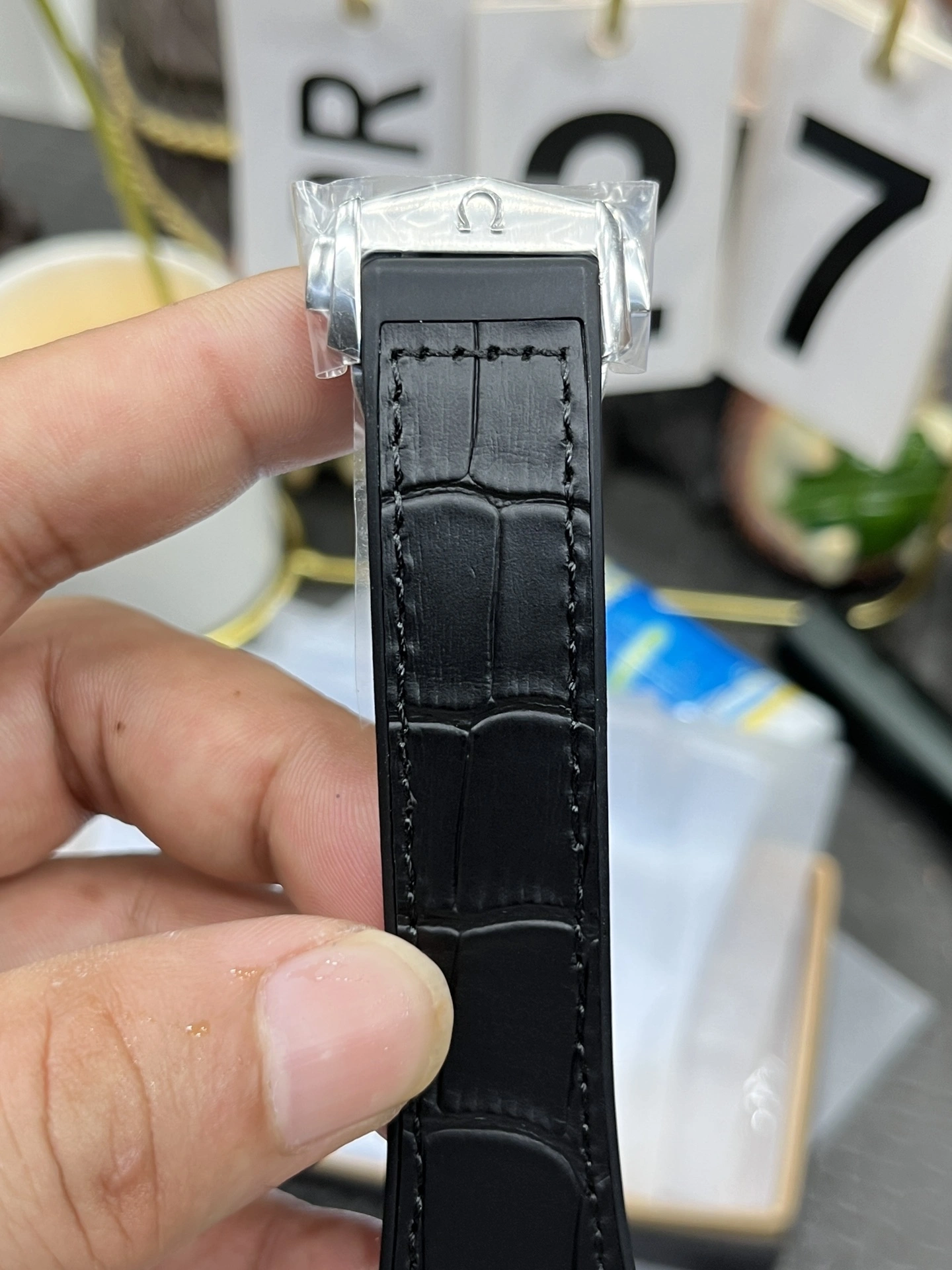 GoAnywhere CBD Factory Omega Constellation 41mm Steel Black Ceramic Bezel Silver Silk Dial (131.33.41.21.06.001) 1:1 Super Clone – DD8900 Movement 313